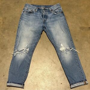 Levi's Classic Light Blue Denim Jeans